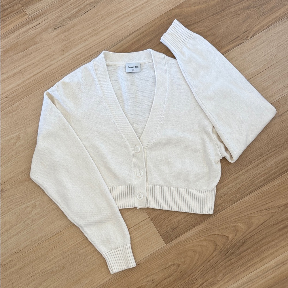 Sunday Best | Cropped Cream Cardigan Sweater